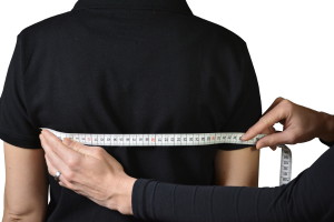 Maßanfertigung Bekleidung - Rücken richtig messen Breite